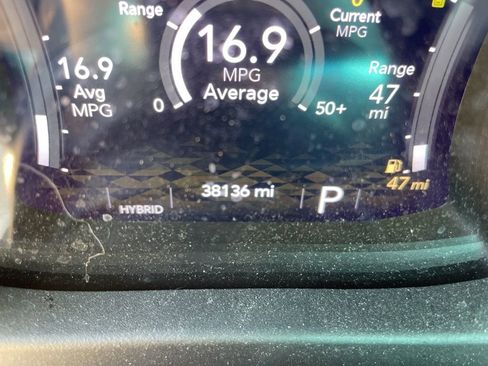 Used 2023 Jeep Wrangler Unlimited Sahara w/ Cold Weather Group image 13