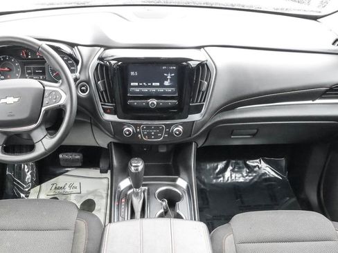 Used 2018 Chevrolet Traverse LT image 28