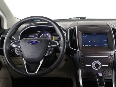 Used 2017 Ford Edge Titanium w/ Equipment Group 301A AWD/4WD image 34