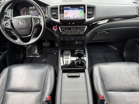 Used 2017 Honda Pilot Touring image 25