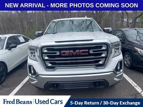 Used 2019 GMC Sierra 1500 SLT w/ SLT Premium Package image 2