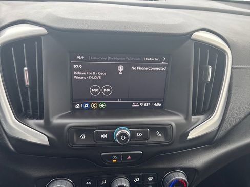 Used 2024 GMC Terrain SLE w/ Driver Convenience Package image 23