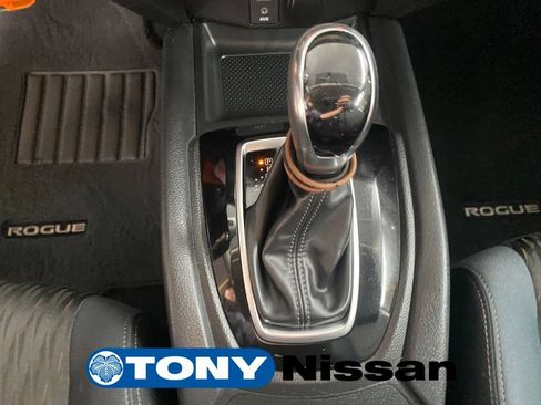 Used 2017 Nissan Rogue S w/ S Appearance Package FWD image 35