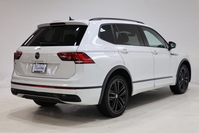 Used 2022 Volkswagen Tiguan SE R-Line FWD image 7