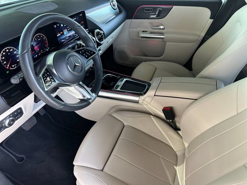 Certified 2026 Mercedes-Benz GLA 250 4MATIC image 11