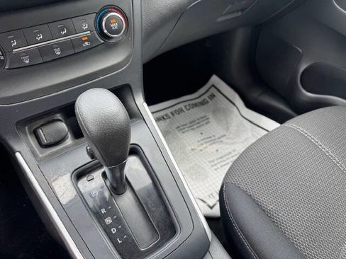 Used 2017 Nissan Sentra S image 32