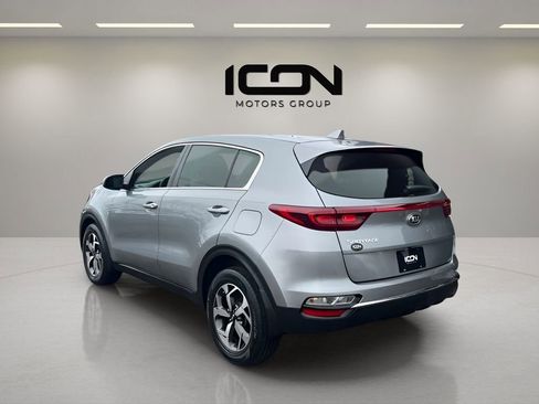 Used 2021 Kia Sportage LX image 4
