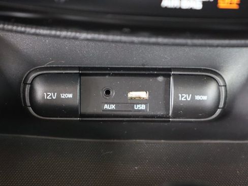 Used 2018 Kia Soul FWD image 24
