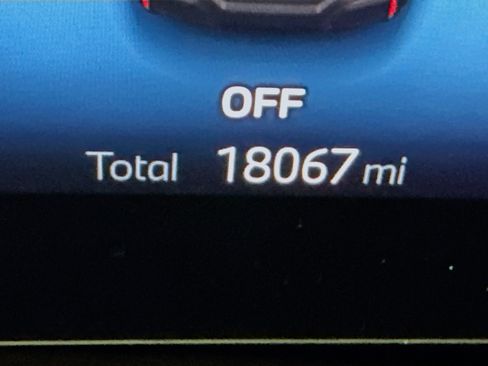 Used 2025 BMW X2 xDrive28i image 19