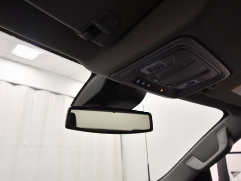 Used 2024 GMC Sierra 3500 SLE image 24