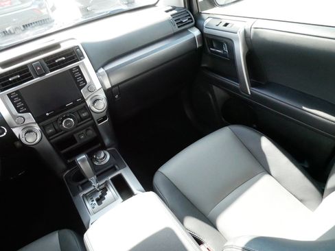 Certified 2024 Toyota 4Runner SR5 Premium image 11