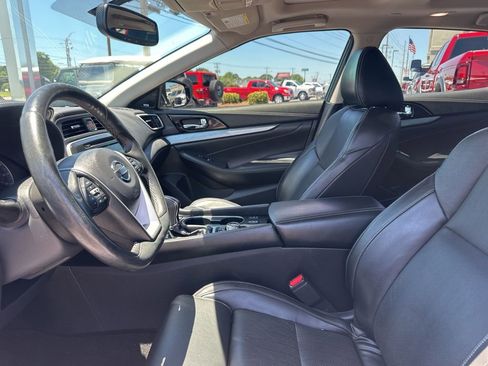 Used 2017 Nissan Maxima 3.5 SL FWD image 29