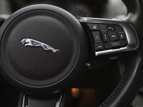 Used 2019 Jaguar F-PACE S AWD/4WD image 21
