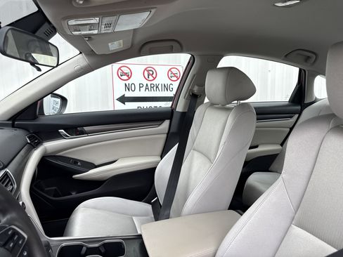Used 2020 Honda Accord LX image 14