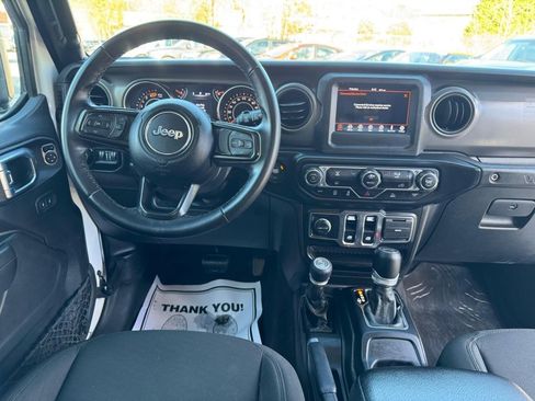 Used 2022 Jeep Wrangler Sport AWD/4WD image 20