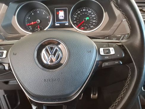 Used 2020 Volkswagen Tiguan SE R-Line w/ 3rd Row Seat Package AWD/4WD image 23