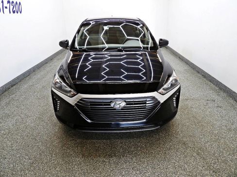 Used 2017 Hyundai Ioniq SEL image 2