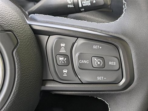 New 2025 Jeep Gladiator Sport image 24