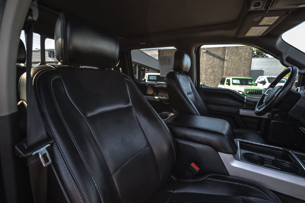 Used 2019 Ford F350 Lariat AWD/4WD image 24