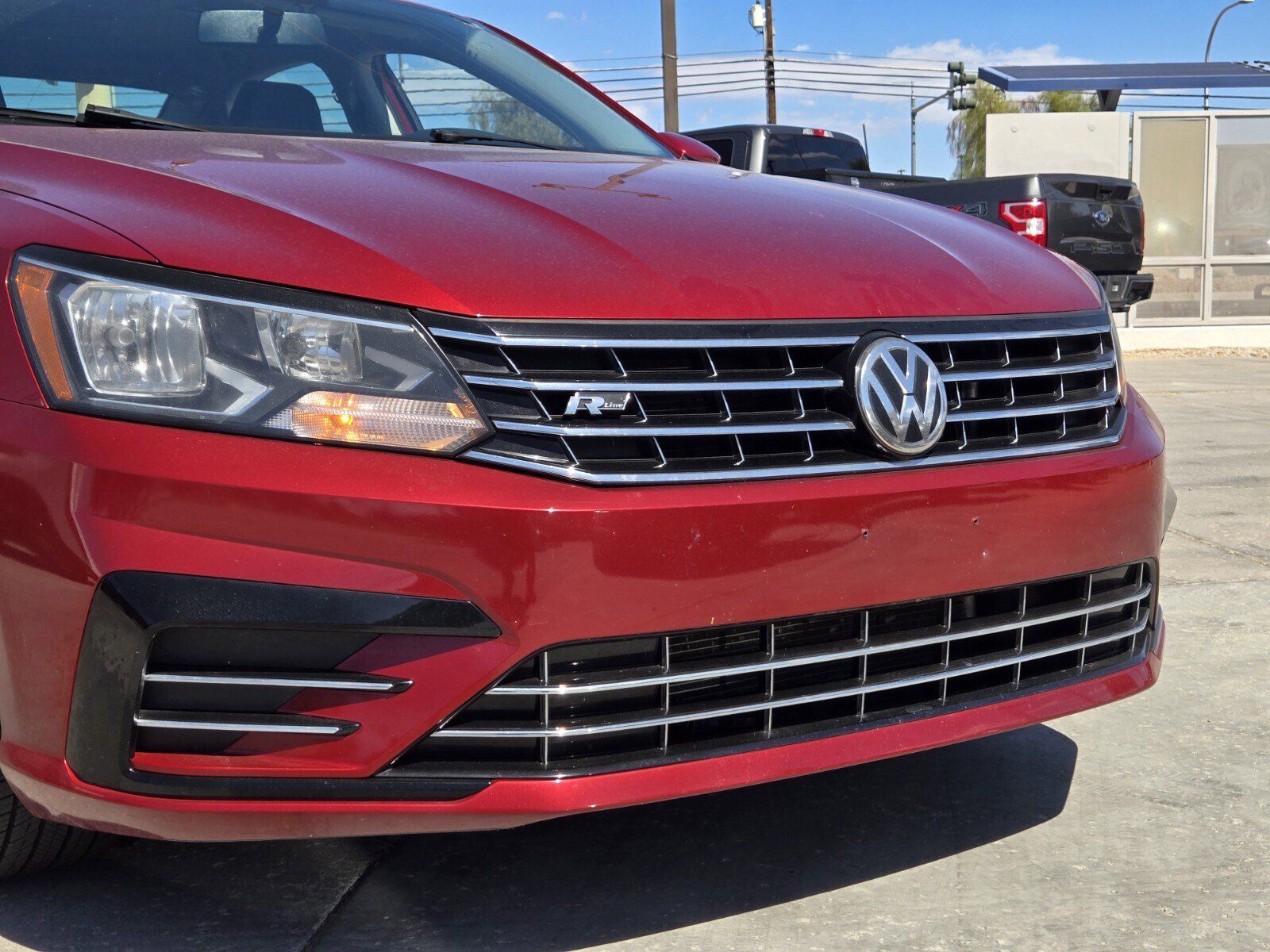 Used 2018 Volkswagen Passat 2.0T S FWD image 5