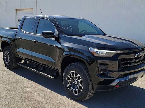 New 2026 Chevrolet Colorado Z71 w/ Technology Package AWD/4WD image 2