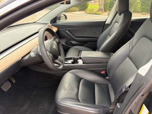 Used 2020 Tesla Model 3 Long Range image 8
