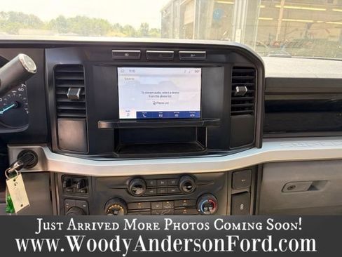 Used 2023 Ford F350 XL AWD/4WD image 9