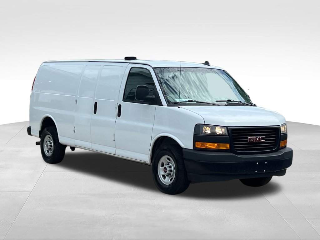 Used 2023 GMC Savana 2500 Extended w/ Driver Convenience Package RWD image 3