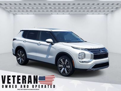 New 2025 Mitsubishi Outlander SE