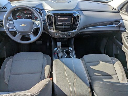 Used 2021 Chevrolet Traverse LS image 15