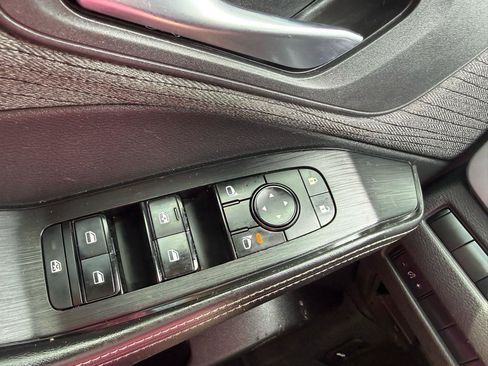 Used 2021 Nissan Rogue SV FWD image 23