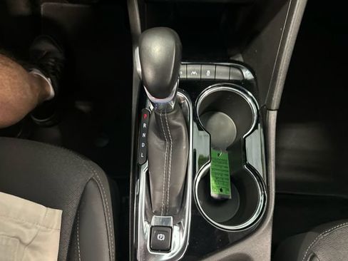 Used 2024 Buick Encore GX Preferred AWD/4WD image 20