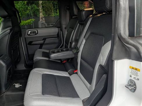 Used 2024 Ford Bronco Big Bend w/ Sasquatch Package AWD/4WD image 21