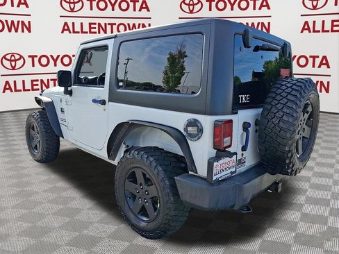 Used 2018 Jeep Wrangler Sport AWD/4WD image 6