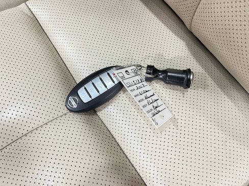 Used 2017 Nissan Murano Platinum w/ Platinum Technology Package FWD image 35
