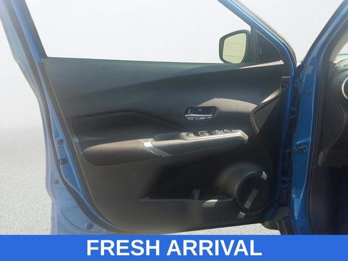 Used 2021 Nissan Kicks SV FWD image 17