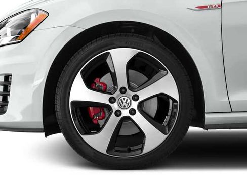 Used 2016 Volkswagen GTI SE w/ Lighting Package (SEL) FWD image 11