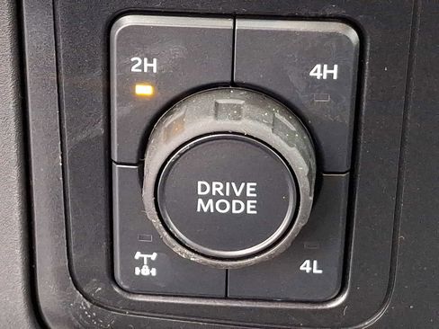 New 2025 Ford F350 XL w/ STX Appearance Package AWD/4WD image 15