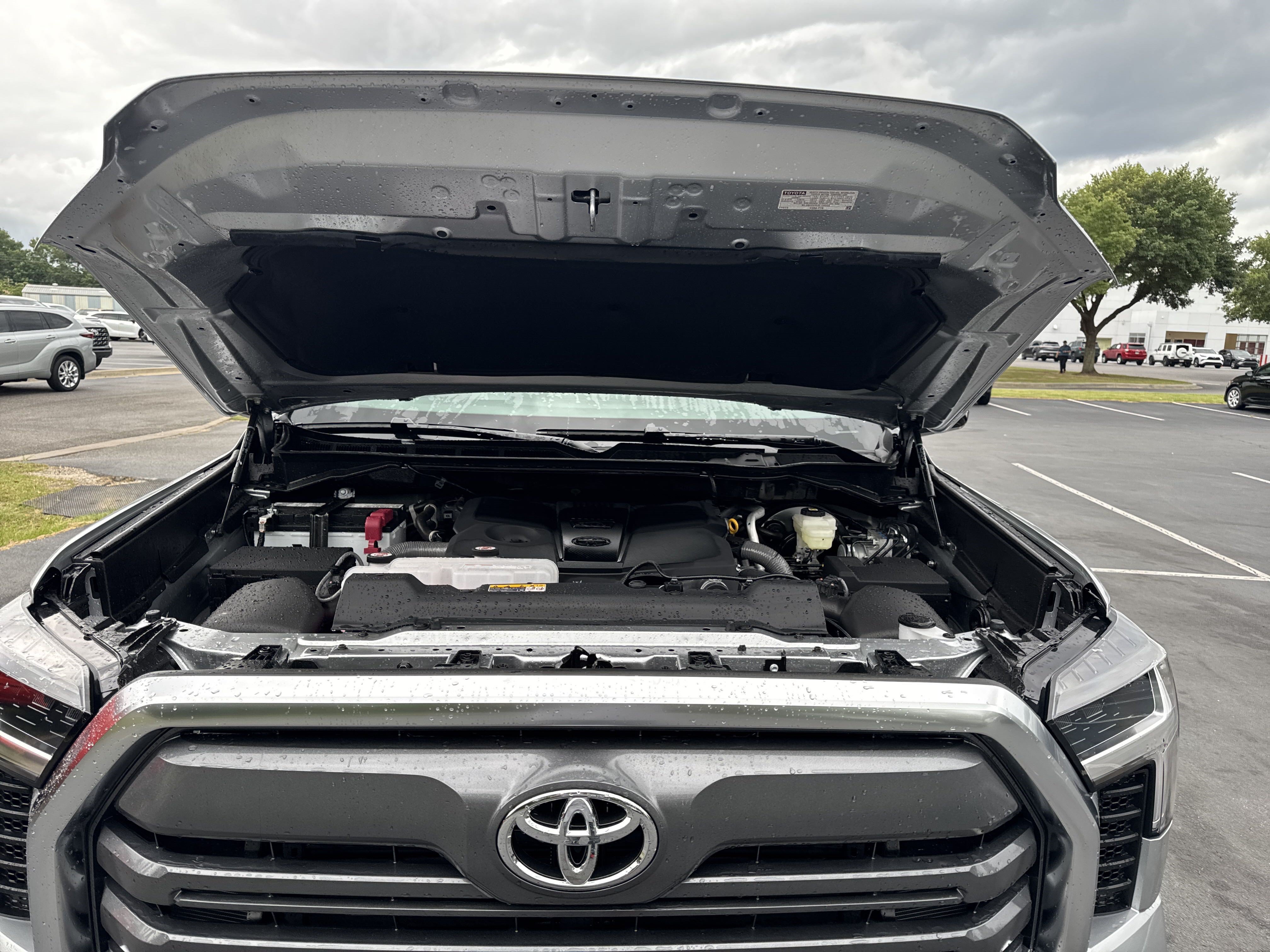 New 2025 Toyota Tundra Limited AWD/4WD image 38