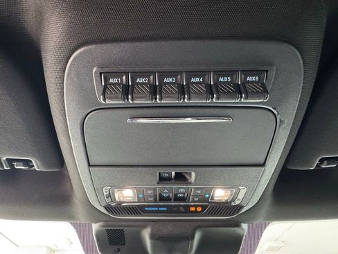 Used 2023 Ford F250 Platinum image 39