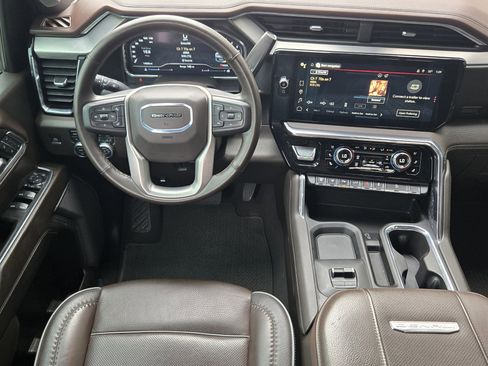 Used 2024 GMC Sierra 2500 Denali w/ Denali Reserve Package image 21