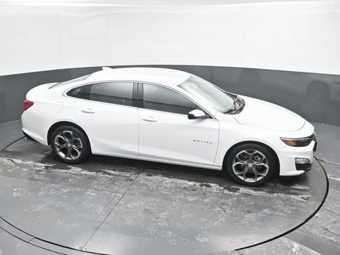 Used 2024 Chevrolet Malibu LT image 39