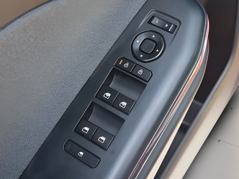 Certified 2025 Kia K4 EX FWD image 23