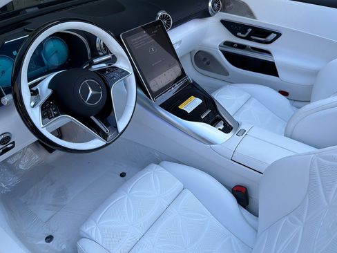 New 2026 Mercedes-Benz Maybach SL 680 image 10