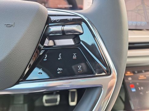 New 2026 Cadillac Vistiq Sport w/ LPO, Floor Liner Package AWD/4WD image 26