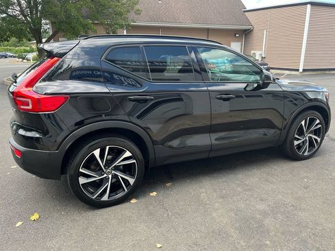 Used 2019 Volvo XC40 T5 R-Design AWD/4WD image 5