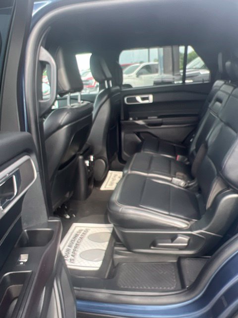 Used 2020 Ford Explorer XLT w/ Equipment Group 202A AWD/4WD image 21
