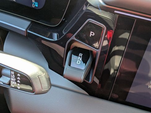 New 2025 Porsche Macan Turbo Electric image 21