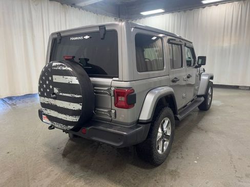 Used 2018 Jeep Wrangler Unlimited Sahara AWD/4WD image 5