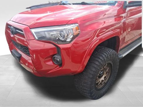 Used 2022 Toyota 4Runner SR5 Premium w/ Moonroof Package AWD/4WD image 3